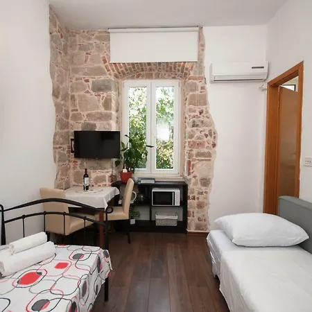 Cozy Angie *